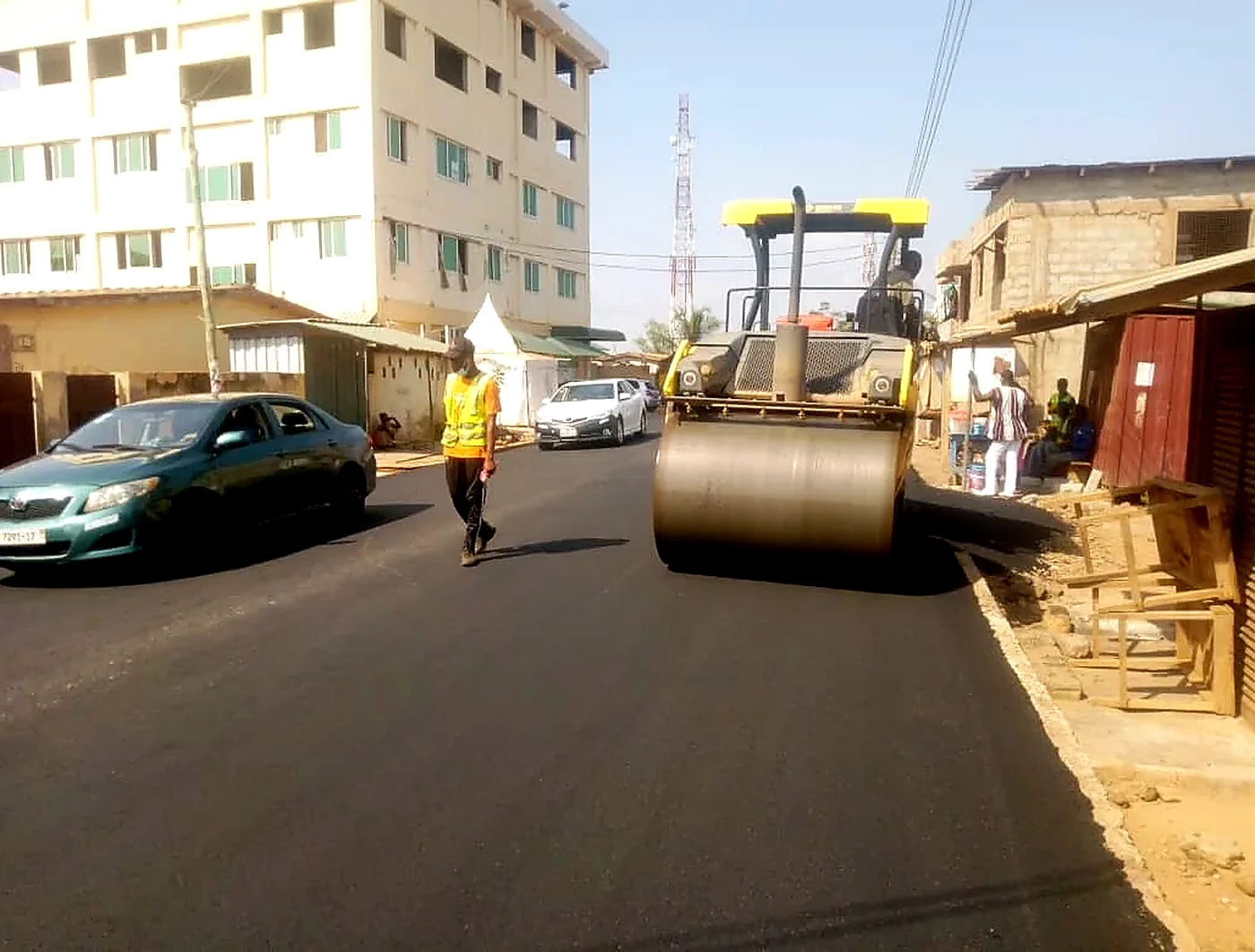 Road asphalt overlay works